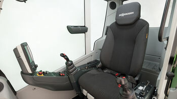 Neue Maxcab Kabine von SENNEBOGEN bringt dem Fahrer viele Vorteile