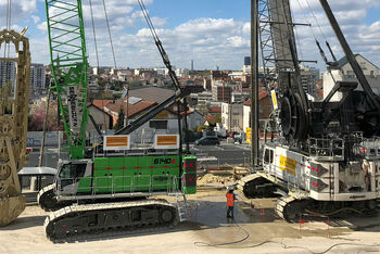 140 t duty cycle crane SENNEBOGEN 6140 E rotary cutter diaphragm wall grab special civil engineering