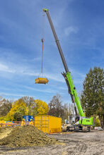  sewer construction with 100 t telescopic crawler crane, SENNEBOGEN 6103, lifting works