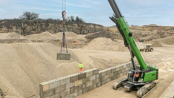 70 t Raupen-Telekran, SENNEBOGEN 673, Hebearbeiten im Bergbau, Frankreich