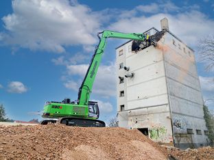 Abbruchbagger SENNEBOGEN 830 Raupe