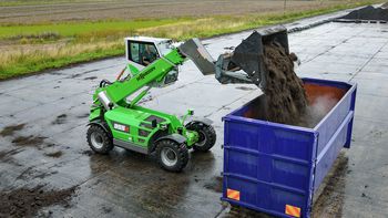 SENNEBOGEN Teleskoplader Telehandler 355 E Verladen von Kompost in Container Kompostierungsanlage hochfahrbare Kabine Schaufel