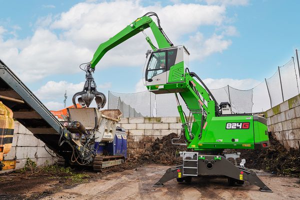 SENNEBOGEN 824 G-Mobilbagger-Recyclingmaschine
