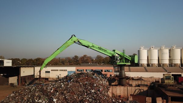 SENNEBOGEN Balance Umschlagmaschine 880 EQ