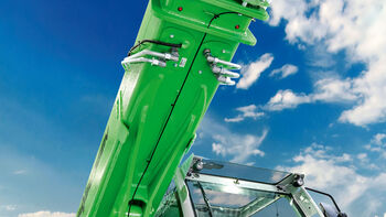 Robust telescopic handler with elevating cab: the SENNEBOGEN 355 E Steel construction