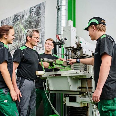 SENNEBOGEN training workshop