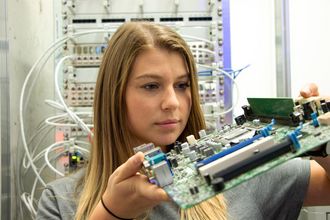 SENNEBOGEN commercial apprenticeship