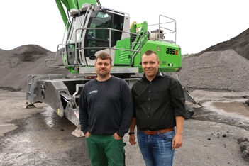 left to right, machine operator Stefan Jentsch and Division Manager of EAFS Processing Benjamin Kinlinger, Max Aicher Umwelt GmbH