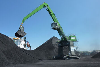 SENNEBOGEN 875 E Crawler Material handler for port handling Gantry Bulk cargo Coal handling