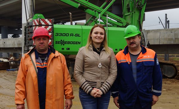 SENNEBOGEN 3300 for assembling bridge components in Moscow