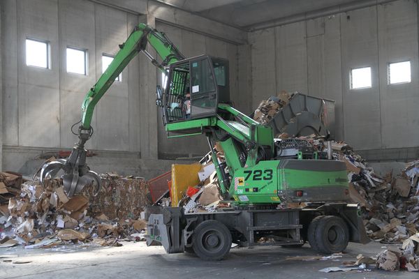 Four SENNEBOGEN Material Handler for Recycling and Scrap Handling at Cartonfer/Italy