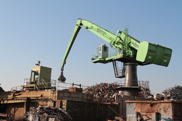 SENNEBOGEN Balance Umschlagmaschine 880 EQ