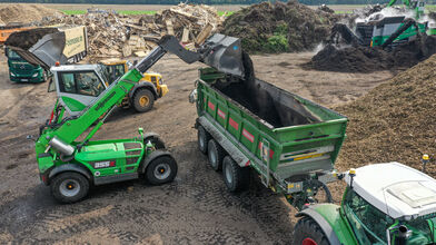 Modern green waste recycling at disposal company Hahn Kompost