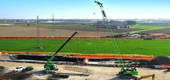 Cooperation of several SENNEBOGEN cranes