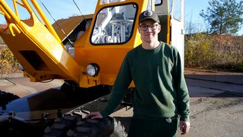 Trainee project: Historic SENNEBOGEN duty cycle crane restored to its former glory