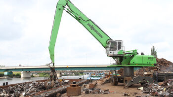 Scrap handling at the Szczecin port: Almex places its trust in the tried-and-tested SENNEBOGEN quality