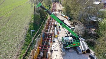 16 t Telekran im Rohrleitungsbau, Ausbau des Fernwärmenetzes, SENNEBOGEN 613 16 t Telekran im Rohrleitungsbau, Ausbau des Fernwärmenetzes, SENNEBOGEN 613