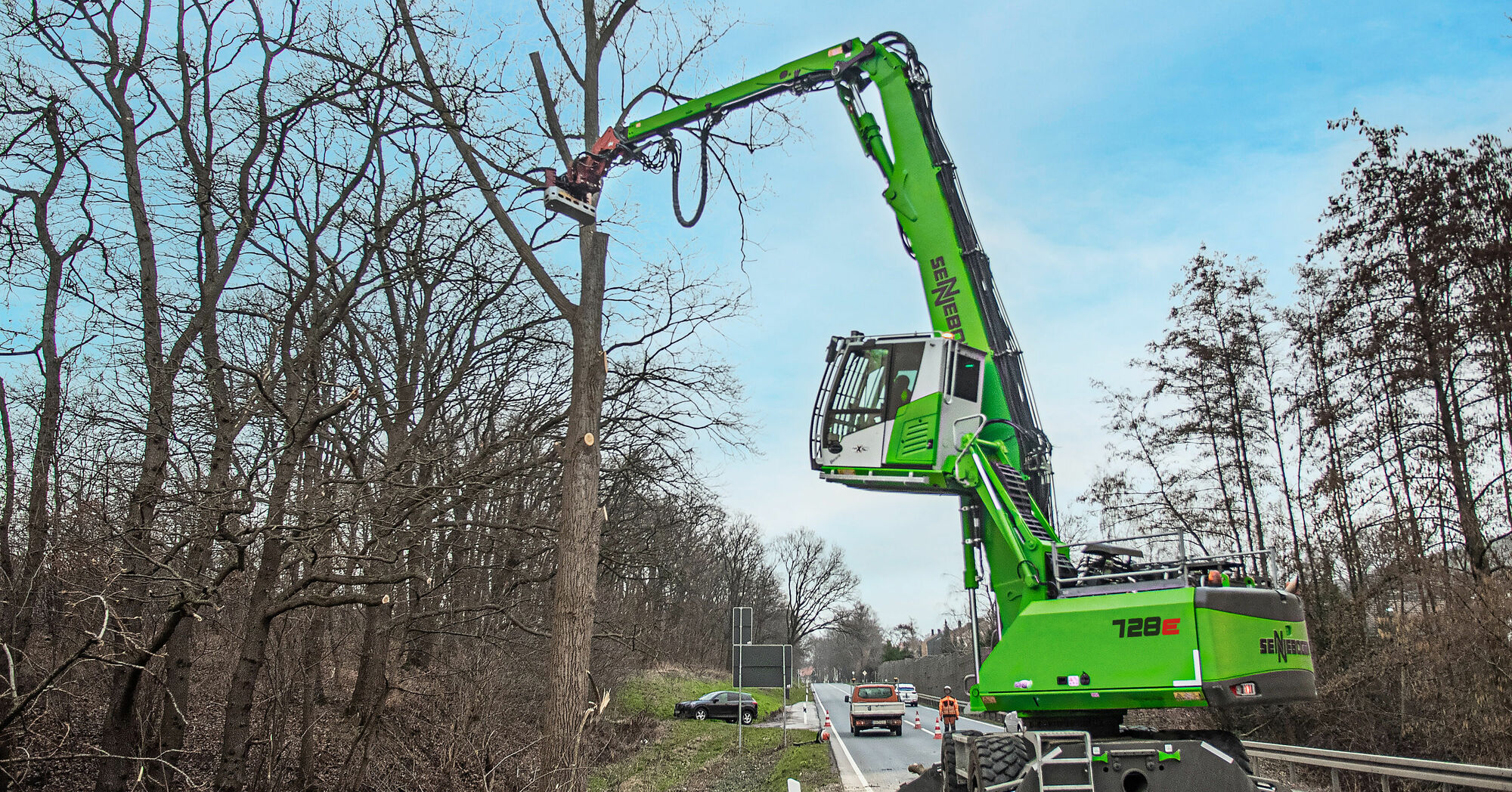 728 E tree care handler for tree services SENNEBOGEN