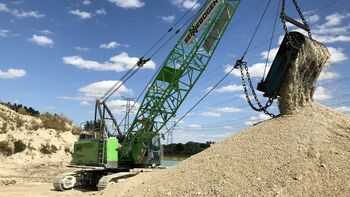 40 t Seilbagger SENNEBOGEN 640 HD mit Schleppschaufel, Gewinnung von Sand und Kies, Frankreich