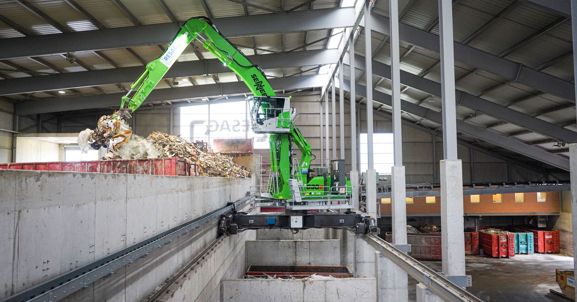 Sorting plant relies on electric machine on rails