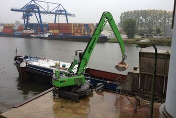 SENNEBOGEN 830 Electric stationary port transshipment