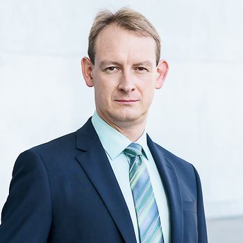 Christian Strasser, Gebietsverkaufsleiter Crane Line