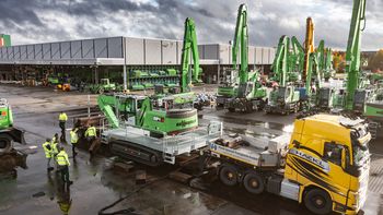 Schwertransport mit Überbreite: SENNEBOGEN 824 G Electro erreicht Bergwerk als komplette Einheit