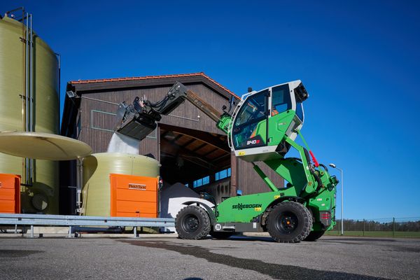 SENNEBOGEN 340 G, Telehandler, Salt loading, Loading snowplough SENNEBOGEN 340 G, Telehandler, Salt loading, Loading snowplough