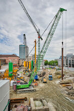 SENNEBOGEN 5500 stage V, 200 t crawler crane, construction of second core line Munich S-Bahn 