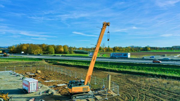 624 E Seilbagger für den Brunnenbau bei Hölscher