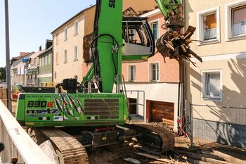 SENNEBOGEN 830 demolition machine