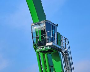 SENNEBOGEN Portcab