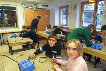SENNEBOGEN: Kooperation Mittelschule Wackersdorf