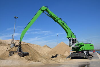 SENNEBOGEN 850 E material handler used in port in the Netherlands