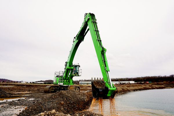 SENNEBOGEN 855 E Hybrid - Kiesgewinnung SENNEBOGEN 855 E Hybrid - Kiesgewinnung