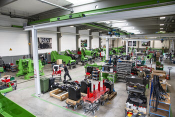 Telehandler production, SENNEBOGEN Plant 4, Wackersdorf, Multi Line