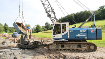 SENNEBOGEN 630 HD digs hundreds of wells for the MEGAL pipeline