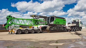 100 t duty cycle crane SENNEBOGEN 6100 E transport on low loader truck