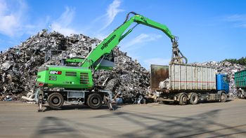 SENNEBOGEN 824 G-Akkumaschine-Halleneinsatz-Akkubagger-Cronimet
