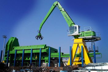 SENNEBOGEN Umschlagmaschine Umschlagbagger 860 Portal Beschickung Schrottschere Mehrschalengreifer
