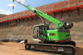 SENNEBOGEN 613 crawler crane for lifting operations