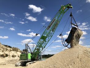 40 t Seilbagger SENNEBOGEN 640 HD mit Schleppschaufel, Gewinnung von Sand und Kies, Frankreich