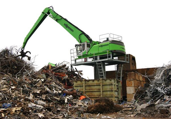 SENNEBOGEN 850 R Elektro Raupe Raupenunterwagen Umschlagmaschine Umschlagbagger Elektrobagger Elektromaschine Elektroumschlagmaschine Elektroumschlagbagger Recycling Schrottrecycling