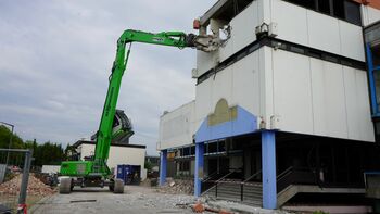 SENNEBOGEN 830 E at demolition