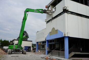 SENNEBOGEN 830 E at demolition