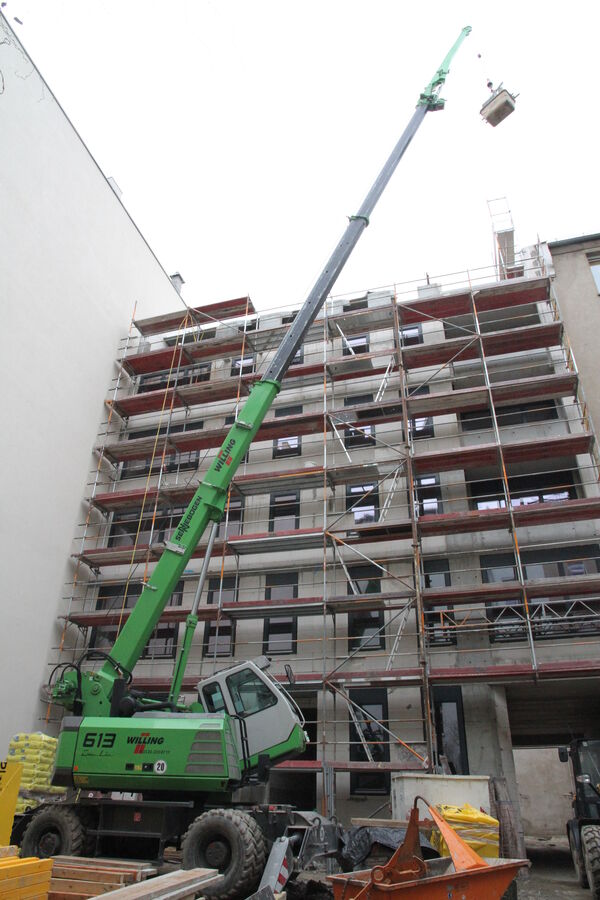 SENNEBOGEN 613 M Mobil Mobilunterwagen Telekran Teleskopkran Hochbau