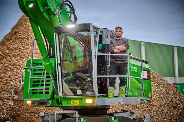 SENNEBOGEN 830 G-recycling company-new Maxcab cabin SENNEBOGEN 830 G-recycling company-new Maxcab cabin