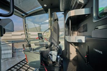 SENNEBOGEN Portcab
