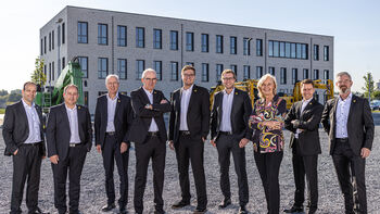 Schlüter: Eröffnung der neuen Schlüter Firmenzentrale in Erwitte