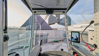 SENNEBOGEN Portcab